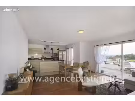 appartement 4 pièces 93 m²