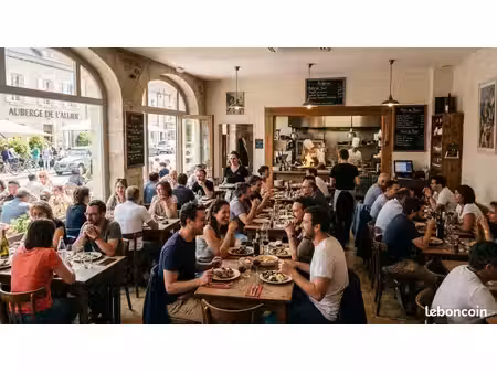 commerce restaurant 150 m²
