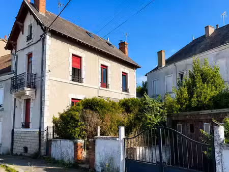 a louer ! - charmante maison de ville f4 - centre ville de v