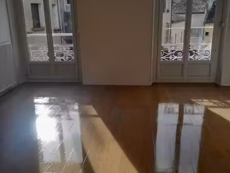 t3 spacieux lumineux centre ville brignoles