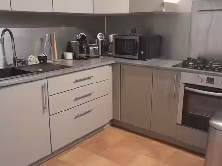 appartement dans maison individuelle