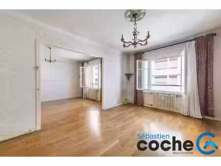 exclusivité de 81m2 place jean macé lyon 7 - possibilité gar