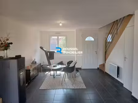 mulsanne maison 2 chambres  bureau  garage et jardin