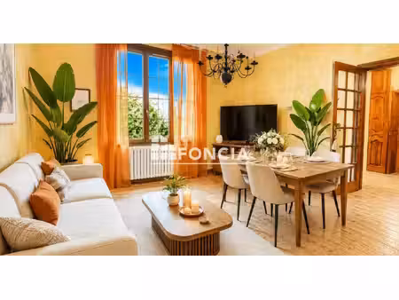 roseraie - maison - possibilite d'agrandissement - terrain 305 m2