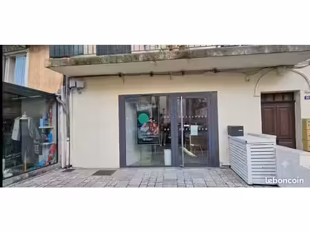 local commerciale à louer