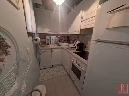 location meublée appartement 0 pièces 48 m² à cannes (06400)  910 €