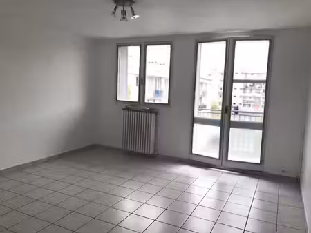 location appartement 4 pièces 69.05 m² à colomiers (31770)  938 €