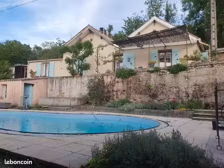 maison avec jardin et petite dépendances