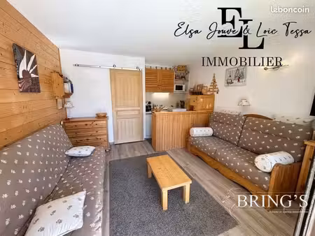 studio 1 pièce 25 m²