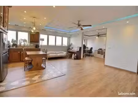 à louer meublé – 4 pièces de 89 m² – courbevoie charras – 2150 /mois