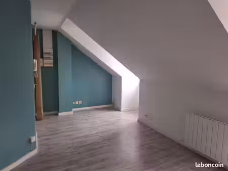 studio plein centre proche gares