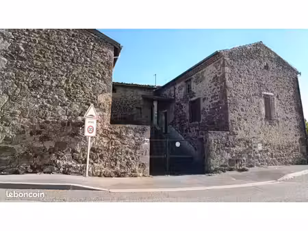 vend maison en pierre