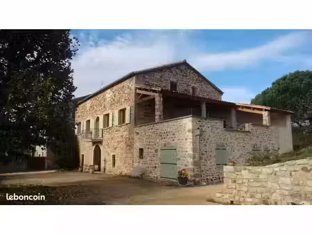 propriété d'exception typique de l'ardèche du sud  fin xixe (mas totalement accessible aux