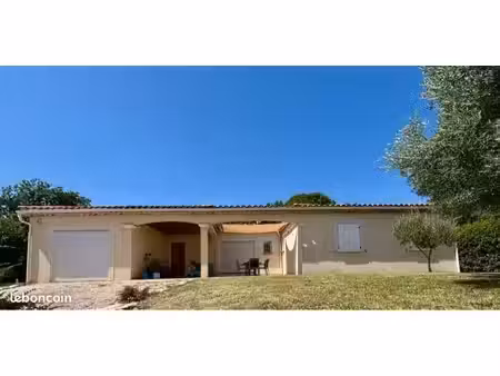 maison plein pied 5 chambres + 1 bureau