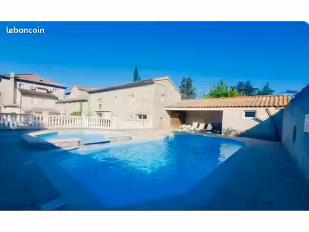 appartement tout meublé centre-ville ruoms