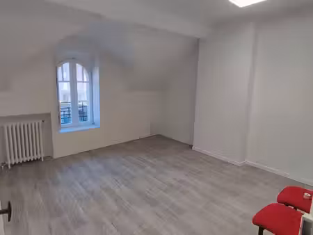 foix centre - bureau dans hôtel d'entreprise et de praticiens