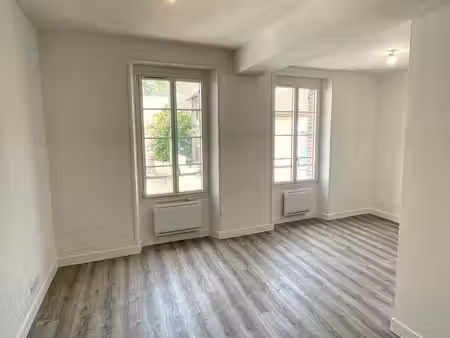 appartement rénové quartier calme joigny