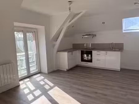 location appartement 2 pièces à saint-jean-sur-mayenne (53240) : à louer 2 pièces / 42m² s