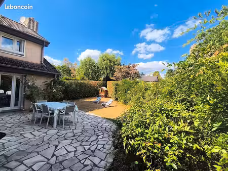 maison 6 pièces 116 m²