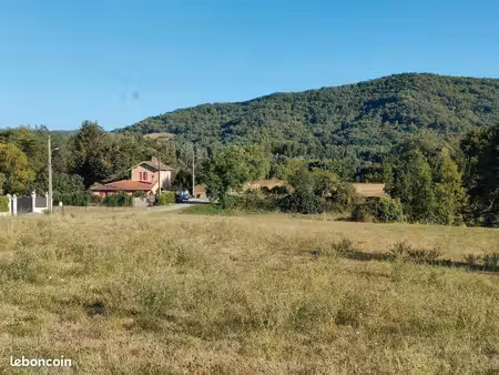 terrain 487 m2 vue colline