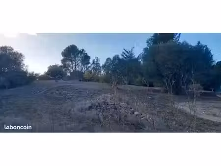 terrain 603 m² moussan