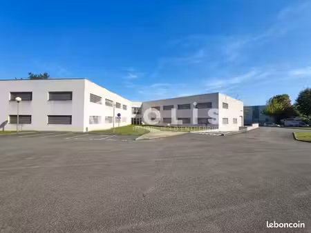 bureaux 209 m²