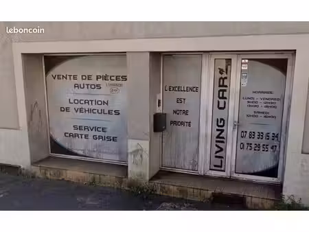 local commercial de 25 m² à louer – 950 charges comprises
