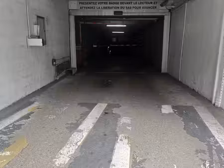 location double box fermé – sécurisé – bagnolet (proche a3 / paris 20e / montreuil)