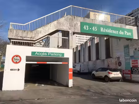 parking à louer