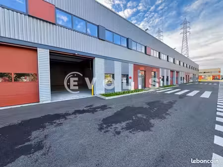 local d'activité 467 m²