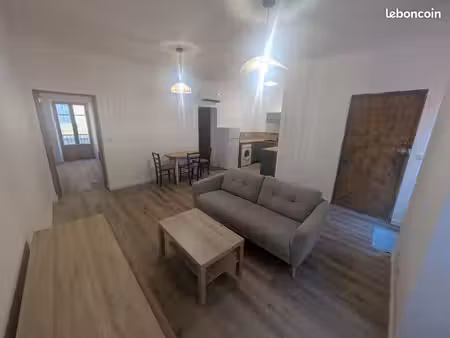 appartement t3 proche vieux-port 53 m²