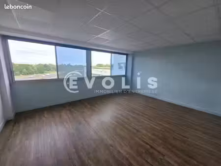 bureaux 221 m²
