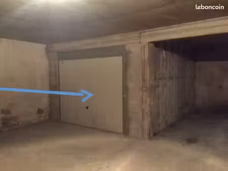parking/box fermé - 15m² - sèvres (92)