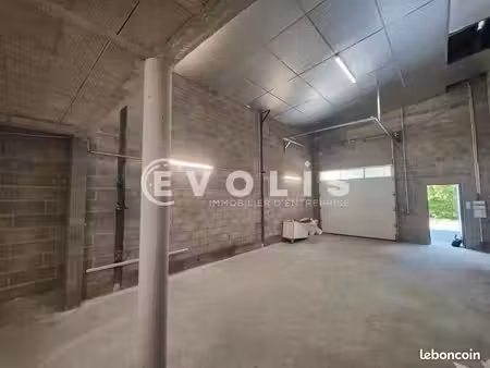 local d'activité 120 m²