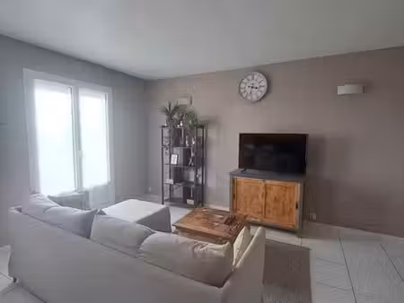 location f3 695 cc
