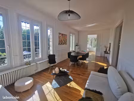 propriété 10 pièces 220 m²