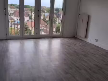 appartement 3 pièces 81 m²