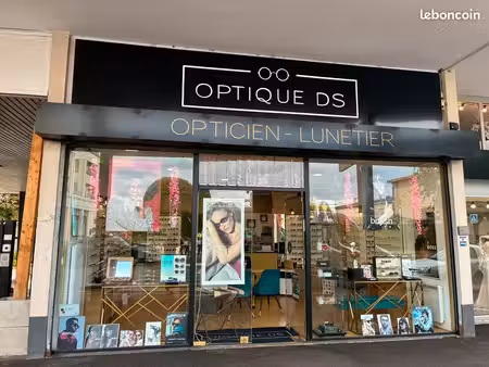 a vendre magasin d'optique independant