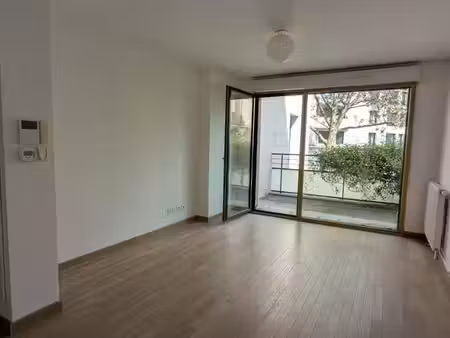 appartement/studio avec sa terrasse
