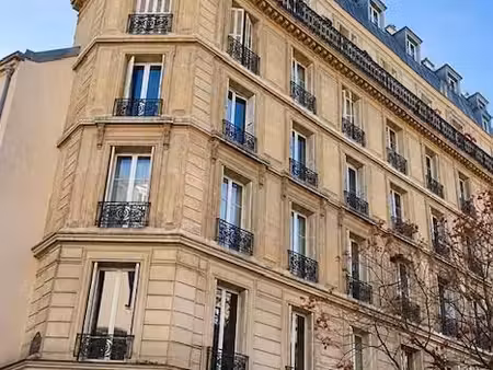 location bureaux 82 m²