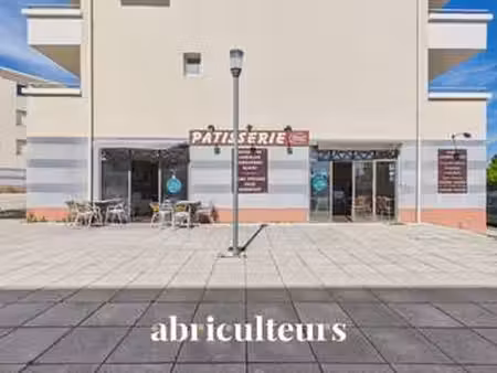 vente bureaux et commerces à pélissanne (13330) : à vendre / 177m² pélissanne
