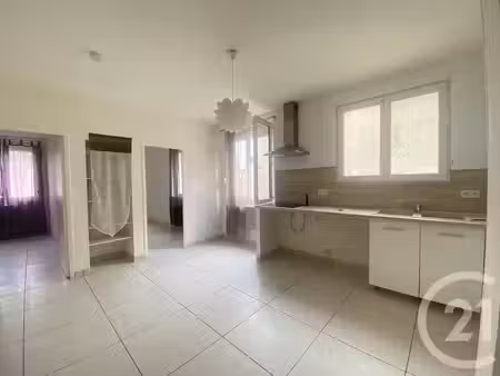 location appartement 3 pièces 40 m² à bédarieux (34600)  480 €