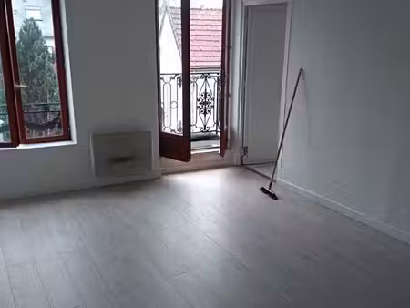 particulier loue grand t1