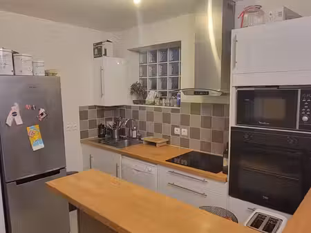 ? appartement meublé en duplex 80 m² — 3 chambres  balcon & 2 parkings — vert-le-petit