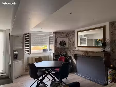 studio entièrement meublé – location à l’année