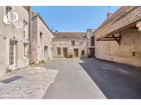 propriété 4 pièces 111 m²