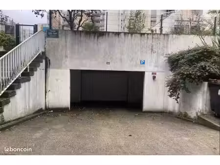 place de parking sécurisée – résidence des damoiselles – rue danton