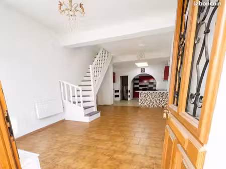 maison de ville 70m2 - 2 chambres + bureau/dressing - centre lillers