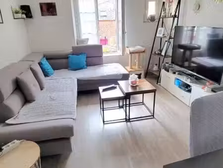 a louer - appartement avec courette - a 2 min du centre-ville de meru