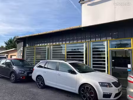 local à louer 300 m2